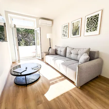 Apartament J&l
