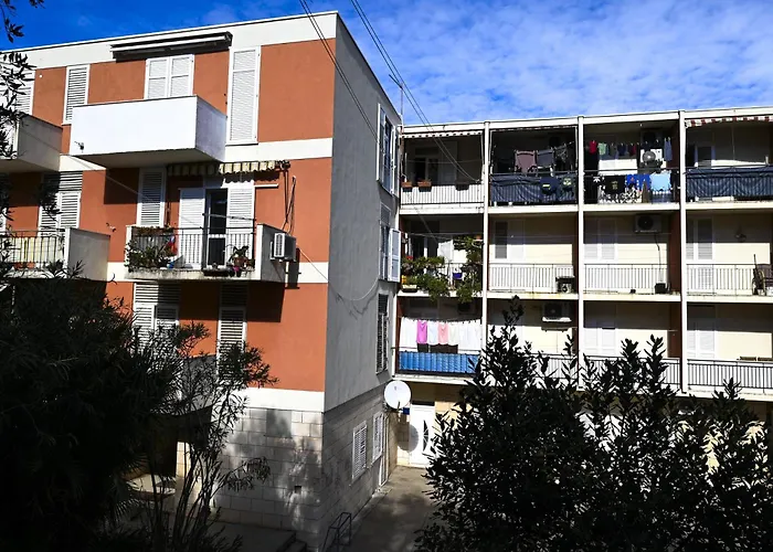 J&l * Dubrovnik